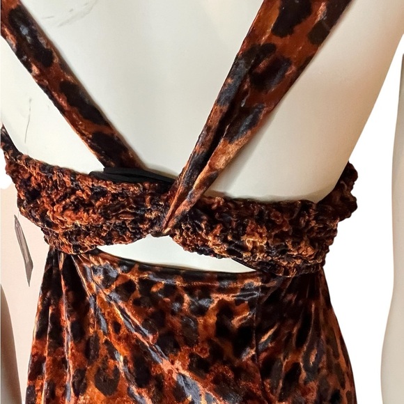 Free People Velvet Leopard animal print mini dress with peek a boo back.  Size S - Picture 3 of 8